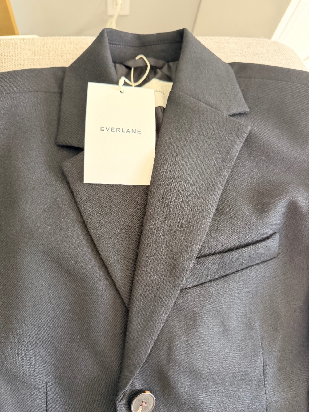 Brand New Suit – Chic & Professional